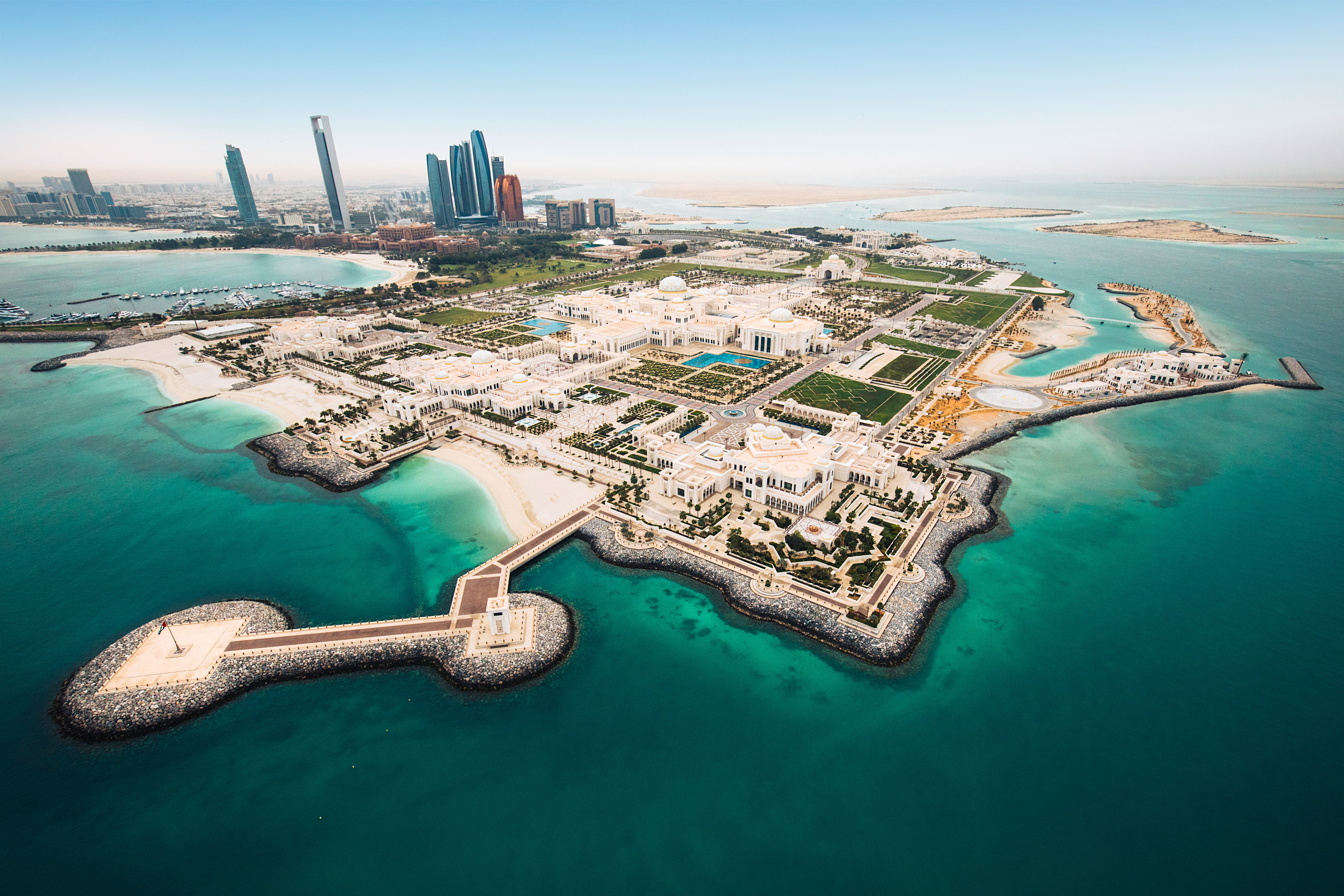 Itinerarios de tránsito en Abu Dhabi